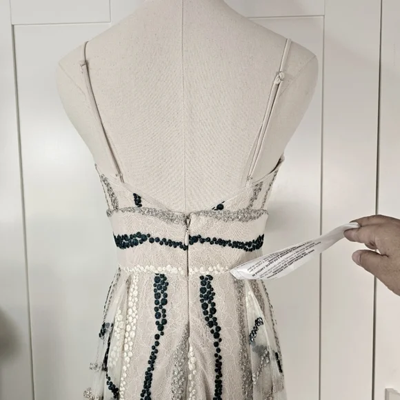 BCBGMAXAZRIA NWT Lilian Dress Sz 6 Ivory, silver, gold, teal Prom, Formal - Picture 10 of 16